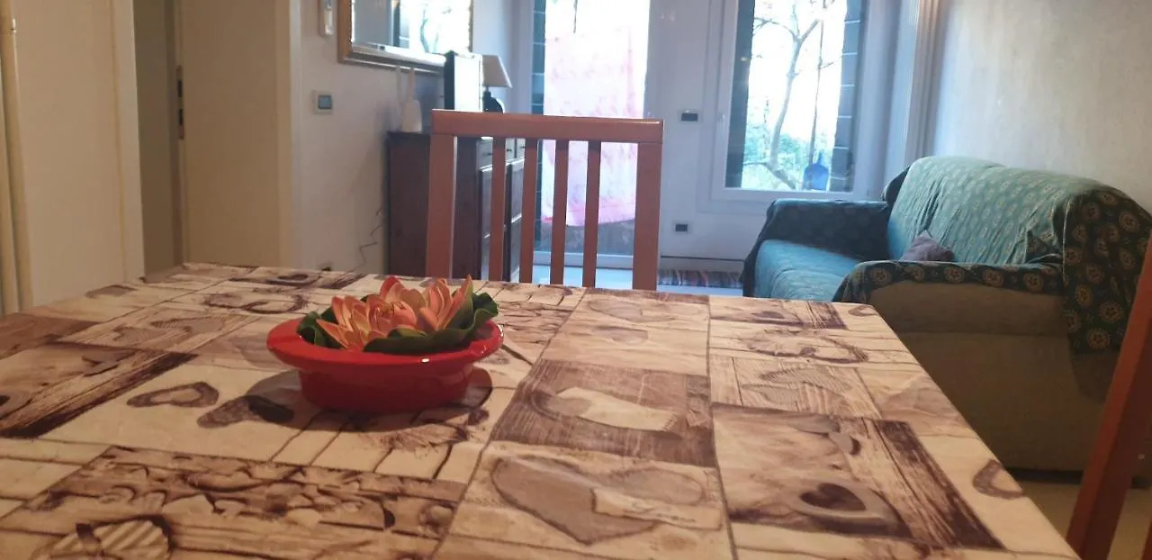 Apartment Beatiful Modern Flat Venice Centre With Private Lounge Green Area Relax