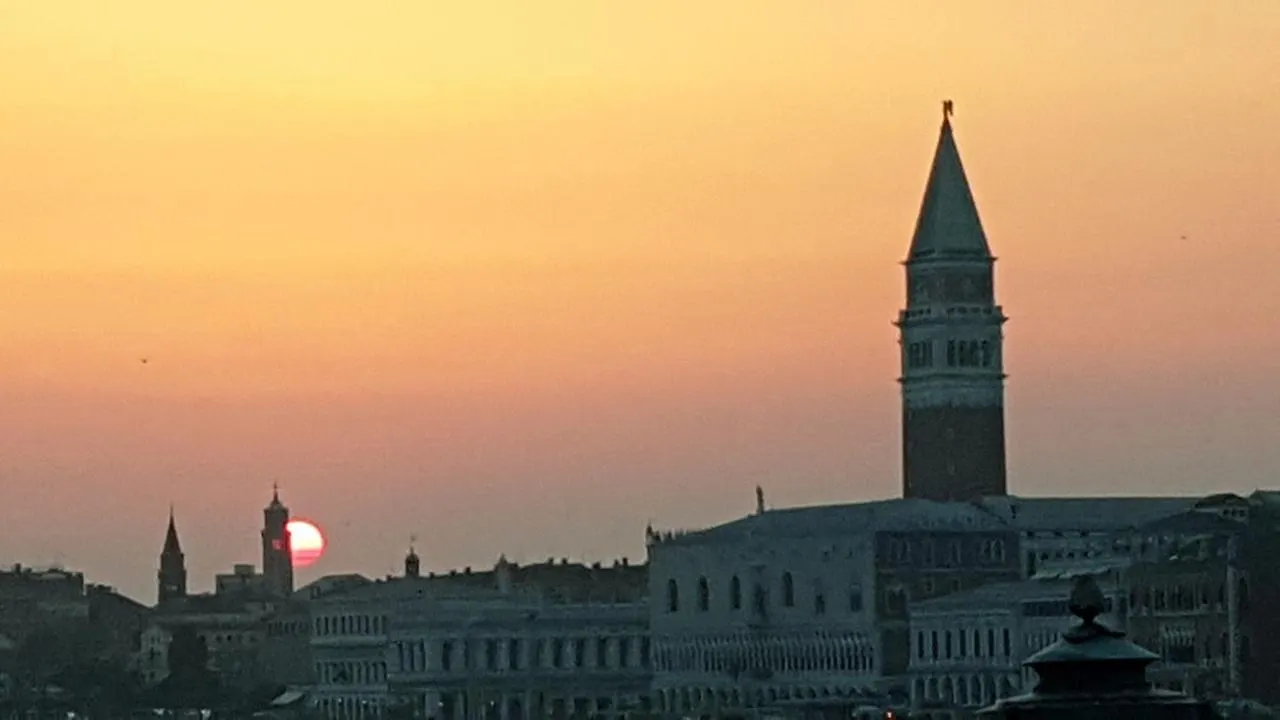 Beatiful Modern Flat Venice Centre With Private Lounge Green Area Relax Apartment
