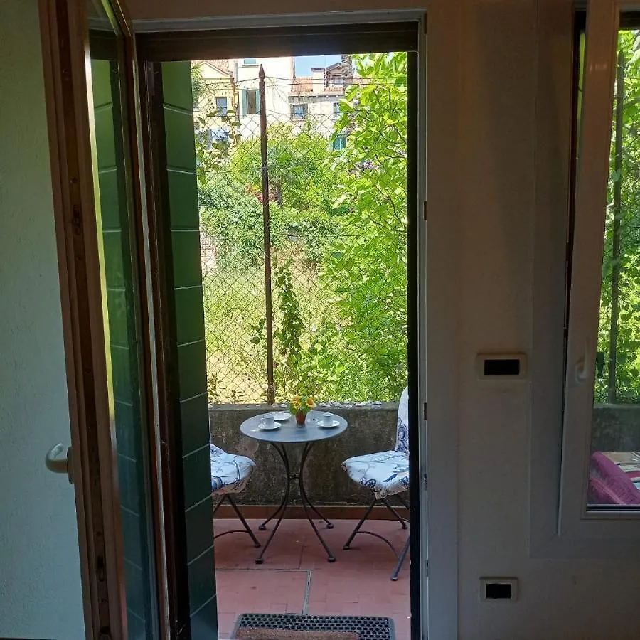 Beatiful Modern Flat Venice Centre With Private Lounge Green Area Relax Apartment